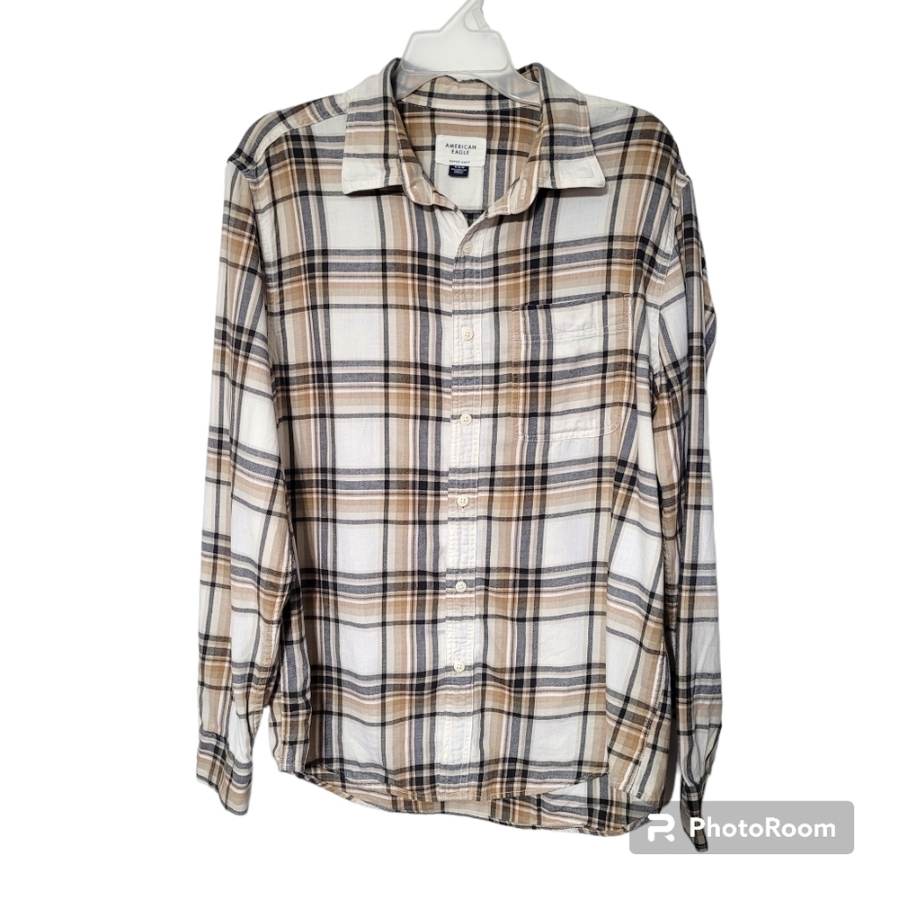 American Eagle Super Soft Tan Plaid Everyday Button Down Shirt Men's Size Medium